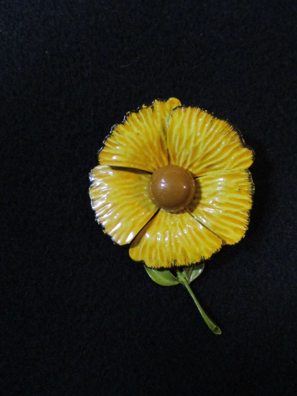 Vintage yellow Enamel flower power brooch